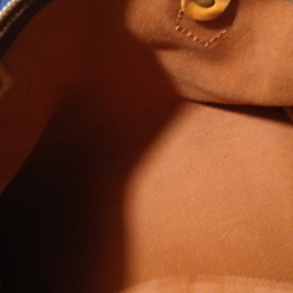 Louis Vuitton  Monogram Speedy 30 Hand Bag - Picture 13 of 16